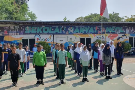 peran-sekolah-rakyat-dalam-meretas-kesetaraan-pendidikan-di-indonesia