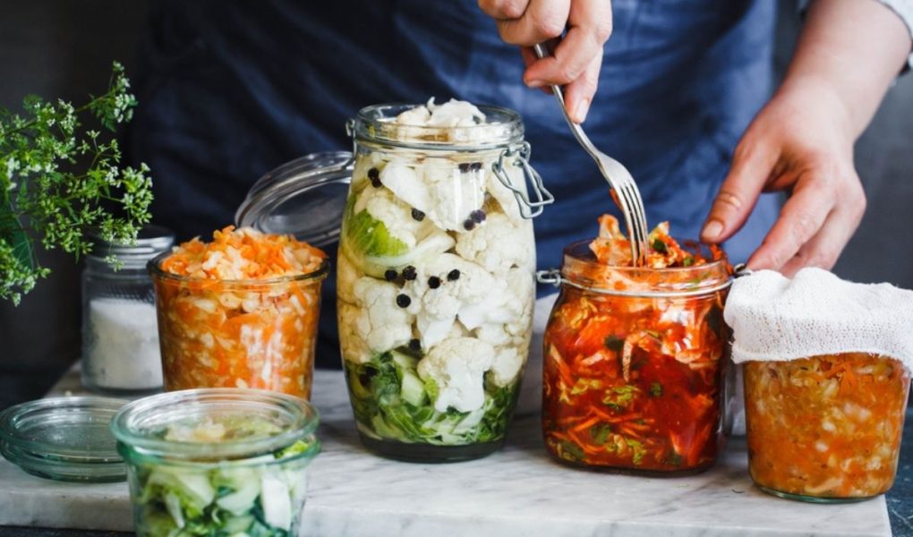 Bagaimana Makanan Fermentasi Membantu Menjaga Kesehatan Mental