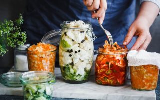Bagaimana Makanan Fermentasi Membantu Menjaga Kesehatan Mental