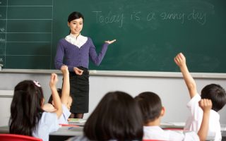 tantangan-dan-peluang-guru-dalam-menghadapi-era-pendidikan-modern