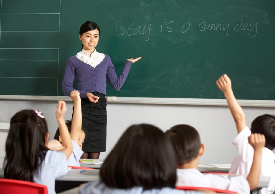 tantangan-dan-peluang-guru-dalam-menghadapi-era-pendidikan-modern