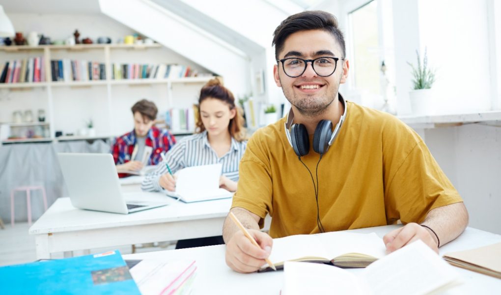 7 Cara Belajar Efektif yang Bikin Kamu Makin Pintar Setiap Hari